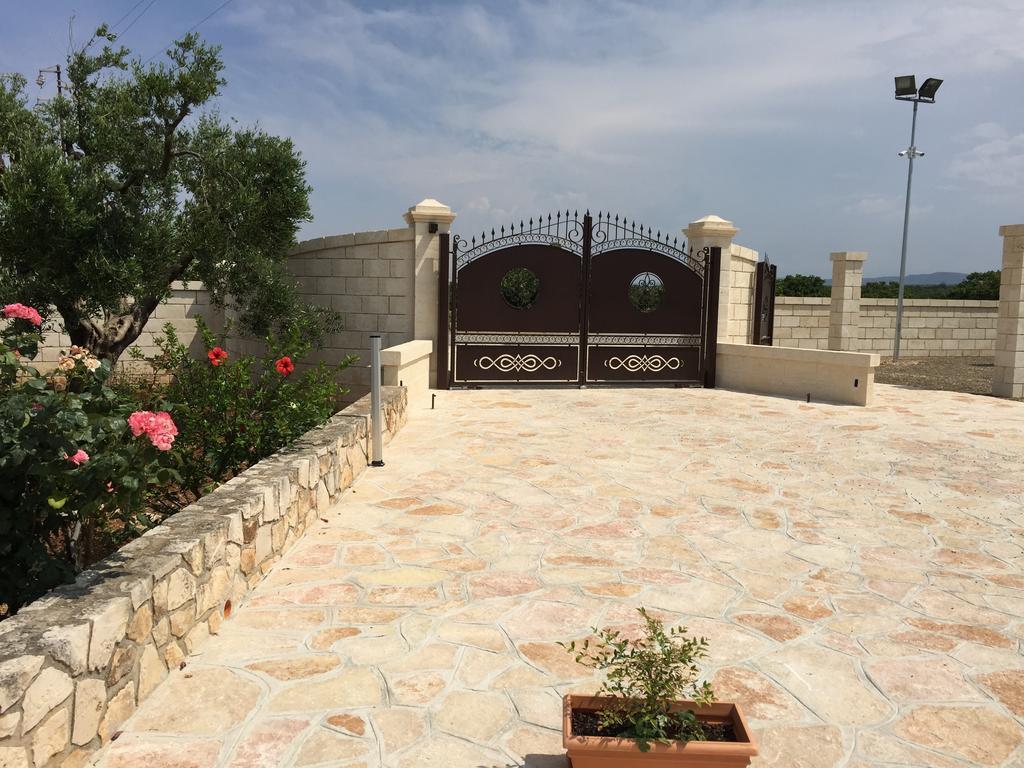 Le Terrazze Miramare B&B Торре-Канне Экстерьер фото